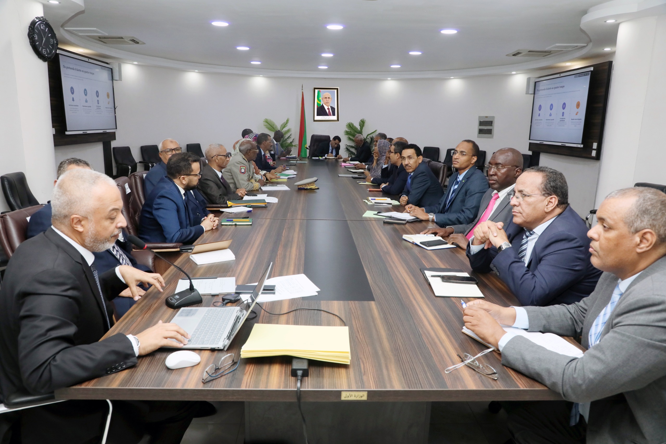 الوزير الأول يؤكد جاهزية الحكومة لموسم الأمطار ويشدد على التنسيق والاستباقية