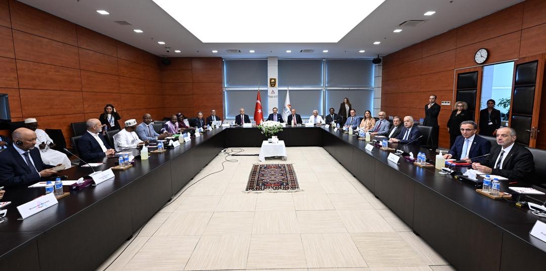 رئيس غرفة التجارة الموريتانية يشارك في الدورة الأربعين لمجلس إدارة الغرفة الإسلامية للتجارة والتنمية بأنقرة