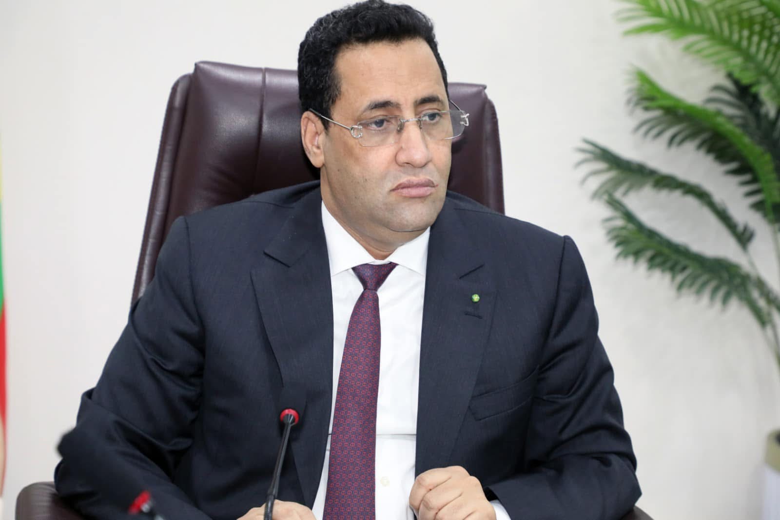 الوزير الأول: موريتانيا عززت مخزون المحروقات وخفضت الضرائب على الوقود