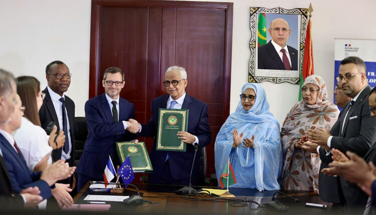 موريتانيا وفرنسا توقعان ثلاث اتفاقيات لدعم التنمية وتعزيز الصمود أمام التحديات المناخية والاجتماعية