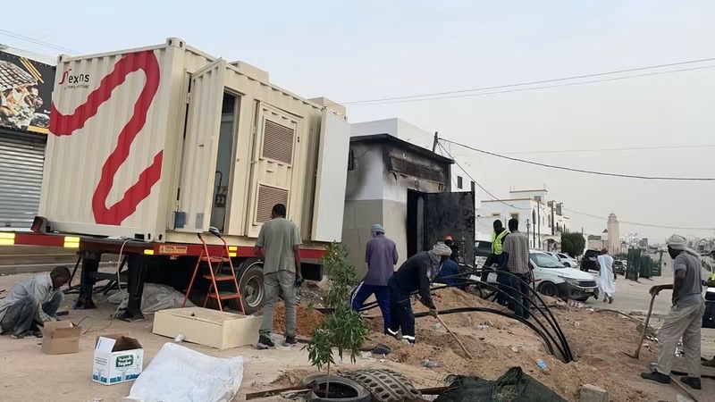 صوملك تعلن عودة الكهرباء إلى حي بقالة الشباب في تيارت
